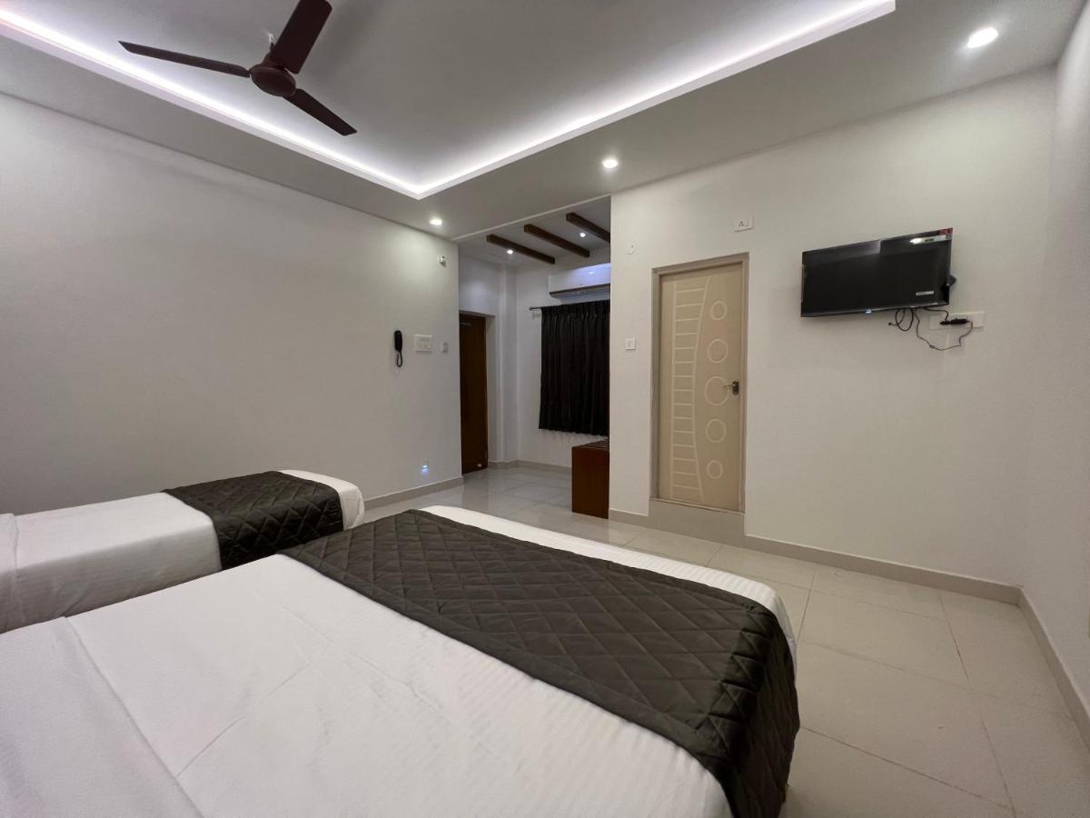 Le Hotel Host Tiruchirappalli Zewnętrze zdjęcie