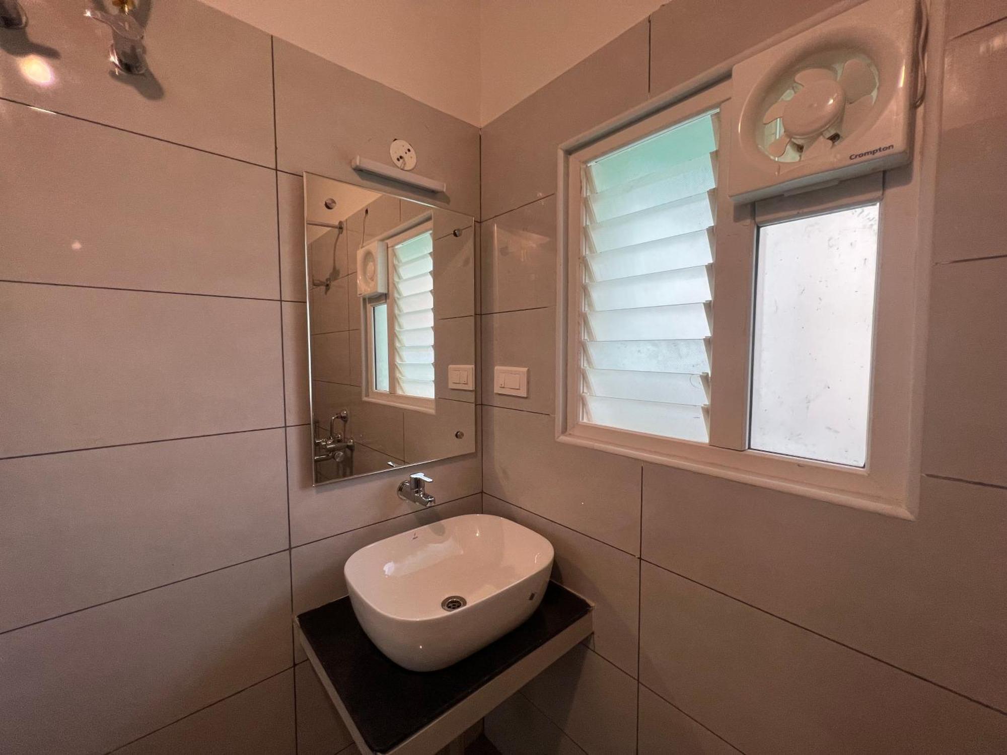 Le Hotel Host Tiruchirappalli Zewnętrze zdjęcie